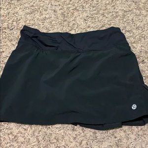 Black lululemon skirt